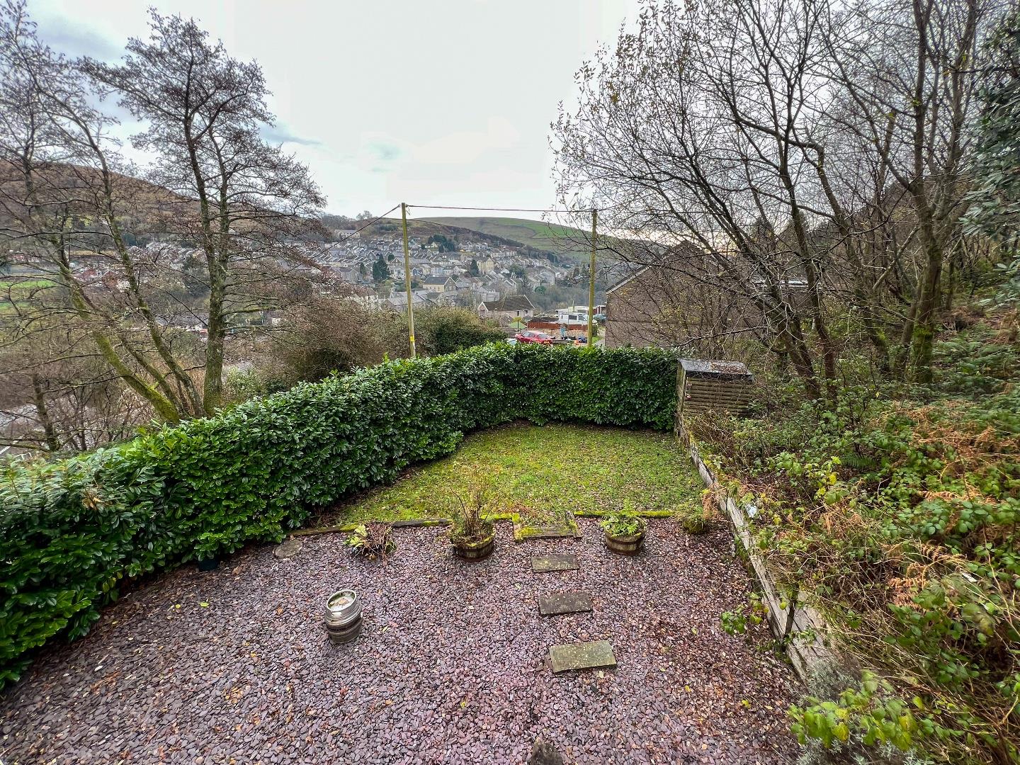 Garreg Road, Pontycymer, Bridgend County Borough, CF32 8EL